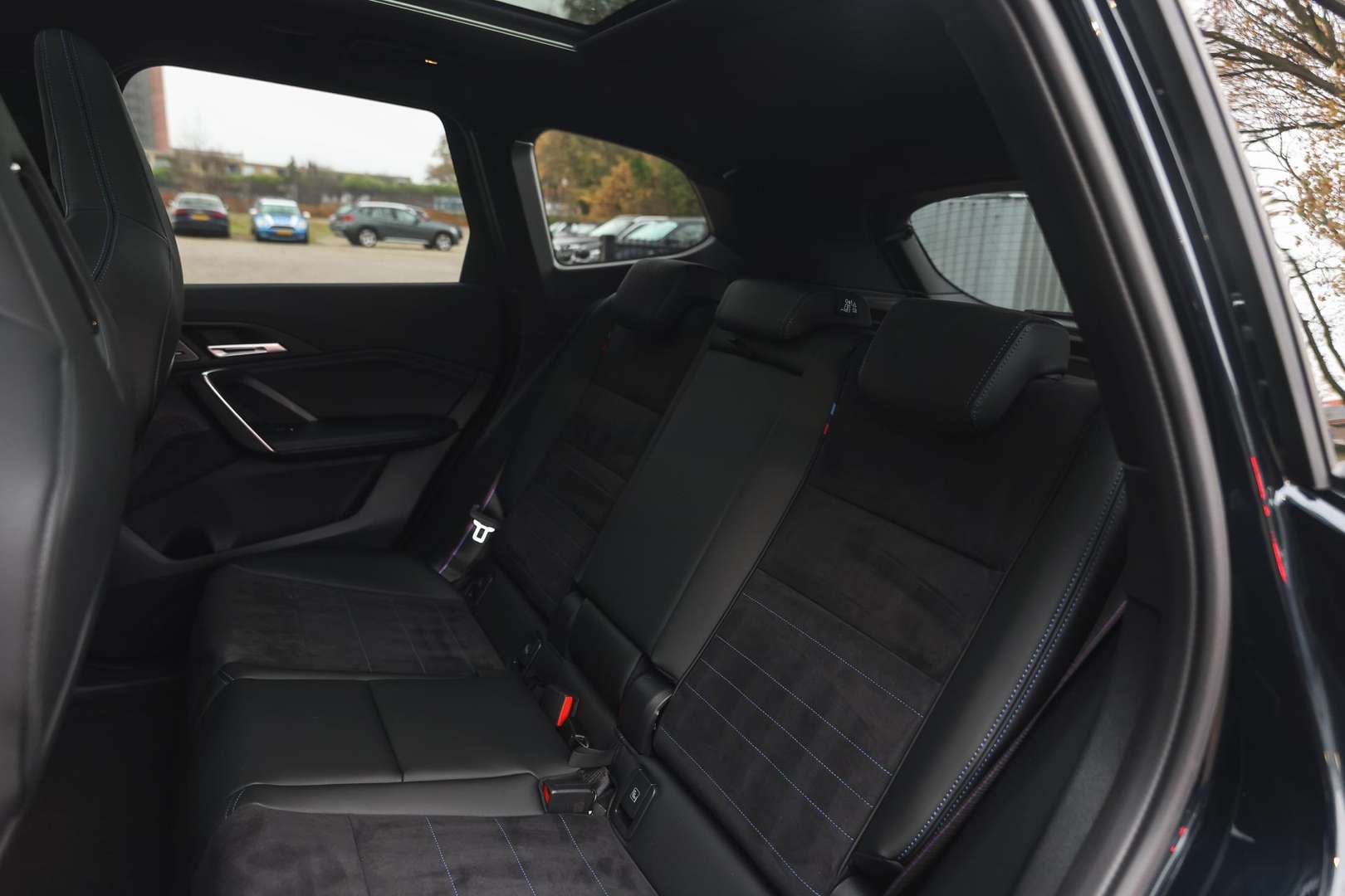 BMW IX1 M Sport EDrive20 - 2025 - Joinsteer - #10