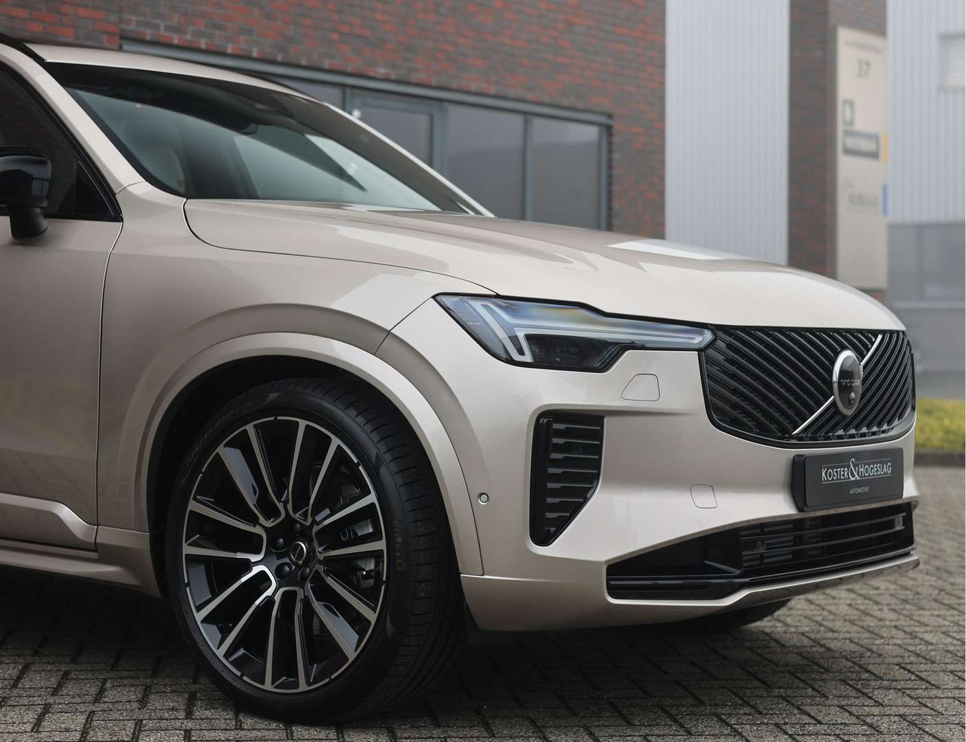 Volvo XC90 T8 Ultimate - 2025 - Joinsteer - #11