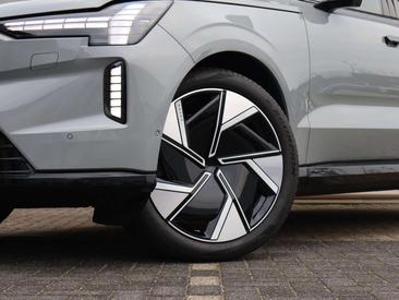 Volvo EX90 Performance Ultra Twin Motor — photo 13
