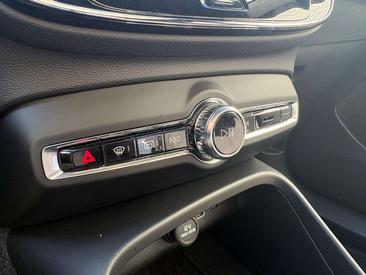 Volvo C40 Recharge PLUS — photo 13