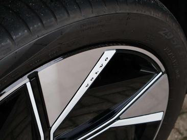 Volvo EX90 Performance Ultra Twin Motor — photo 19