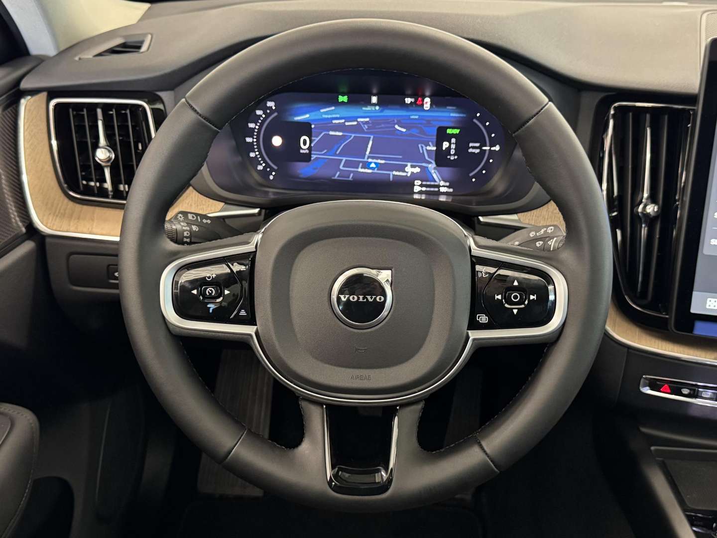 Volvo XC60 T8 Recharge Plus - 2025 - Joinsteer - #17