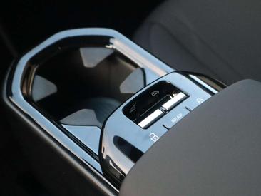 Volvo EX30 SINGLE MOTOR (EXTENDED RANGE) — photo 13