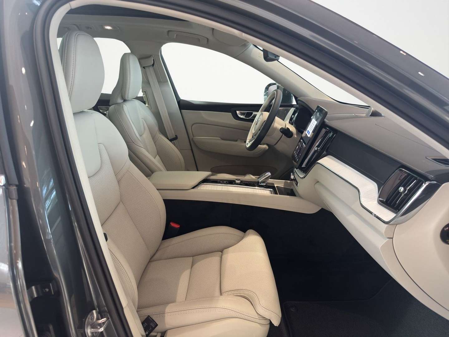 Volvo XC60 T8 Recharge Ultimate - 2025 - Joinsteer - #9