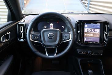 Volvo C40 Recharge PLUS — photo 25