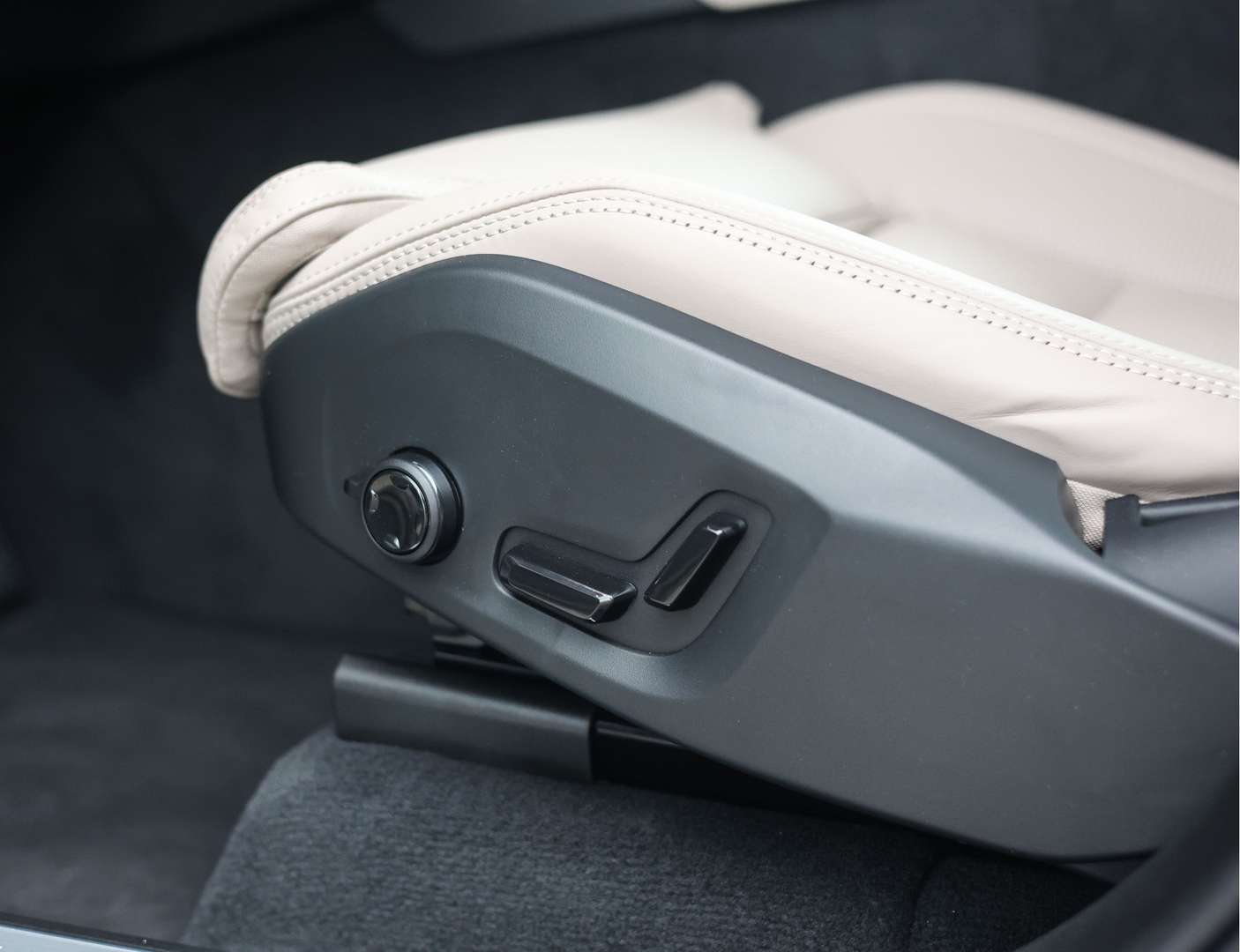 Volvo XC90 T8 Ultimate - 2025 - Joinsteer - #28