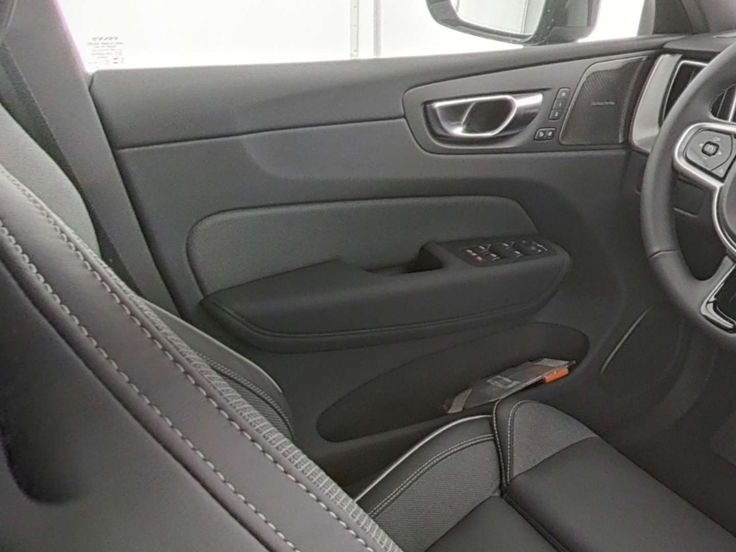 Volvo XC60 B5 Plus - 2025 - Joinsteer - #11