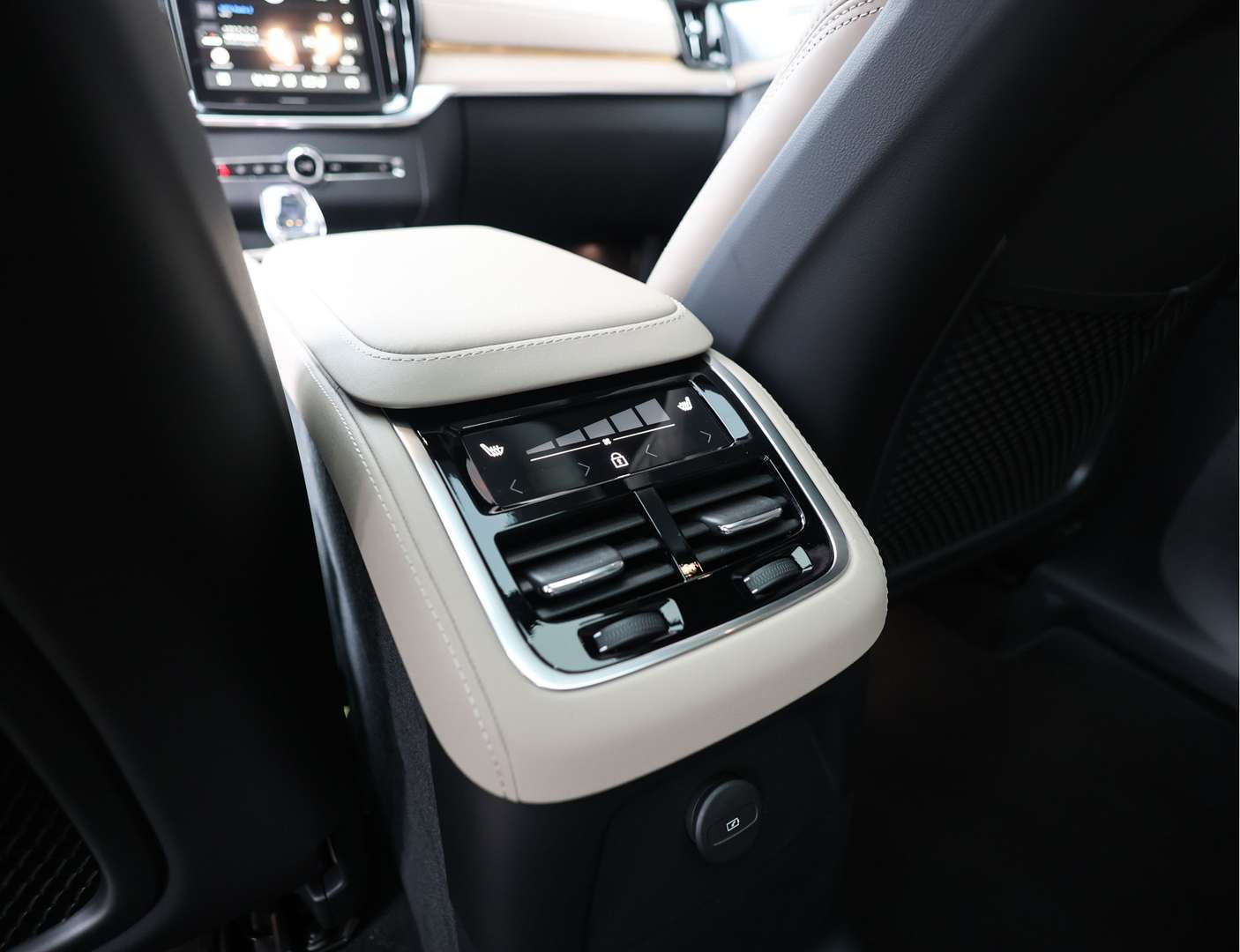 Volvo XC90 T8 Ultimate - 2025 - Joinsteer - #35