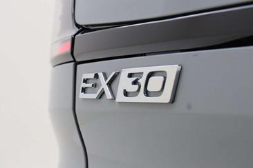 Volvo EX30 P5 Plus — photo 32