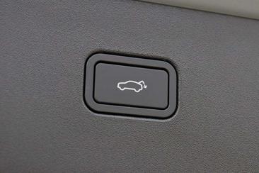 Volvo EX30 P5 Plus — photo 33