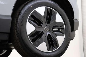 Volvo EX30 P5 Plus — photo 34