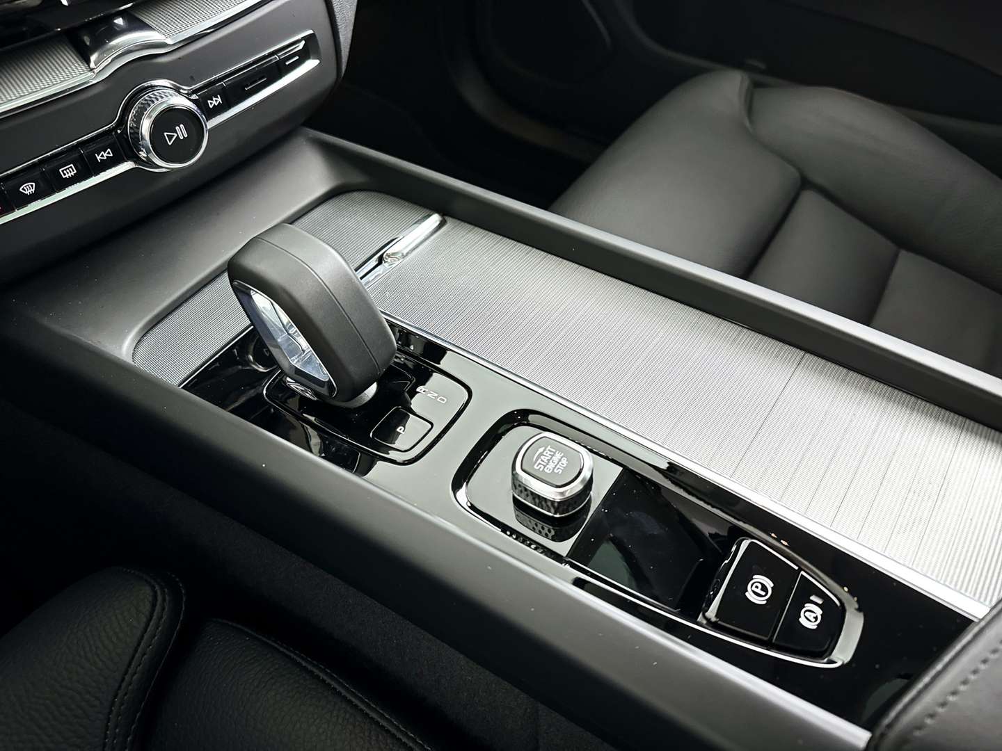 Volvo XC60 T8 Recharge Ultra Bright - 2025 - Joinsteer - #23