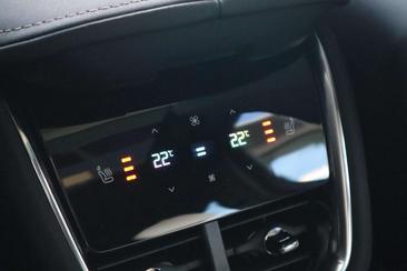 Volvo EX90 Twin Motor — photo 17