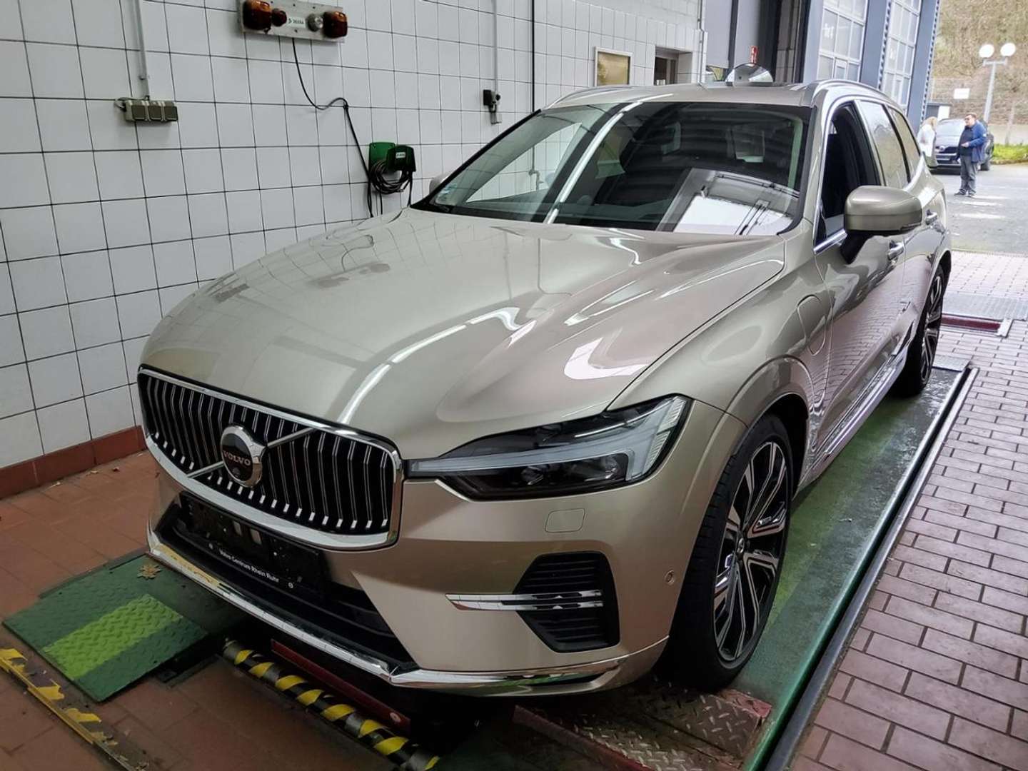 Volvo XC60 T8 Recharge Ultimate - 2025 - Joinsteer - #1