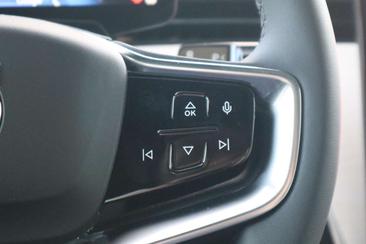 Volvo EX90 Twin Motor — photo 27