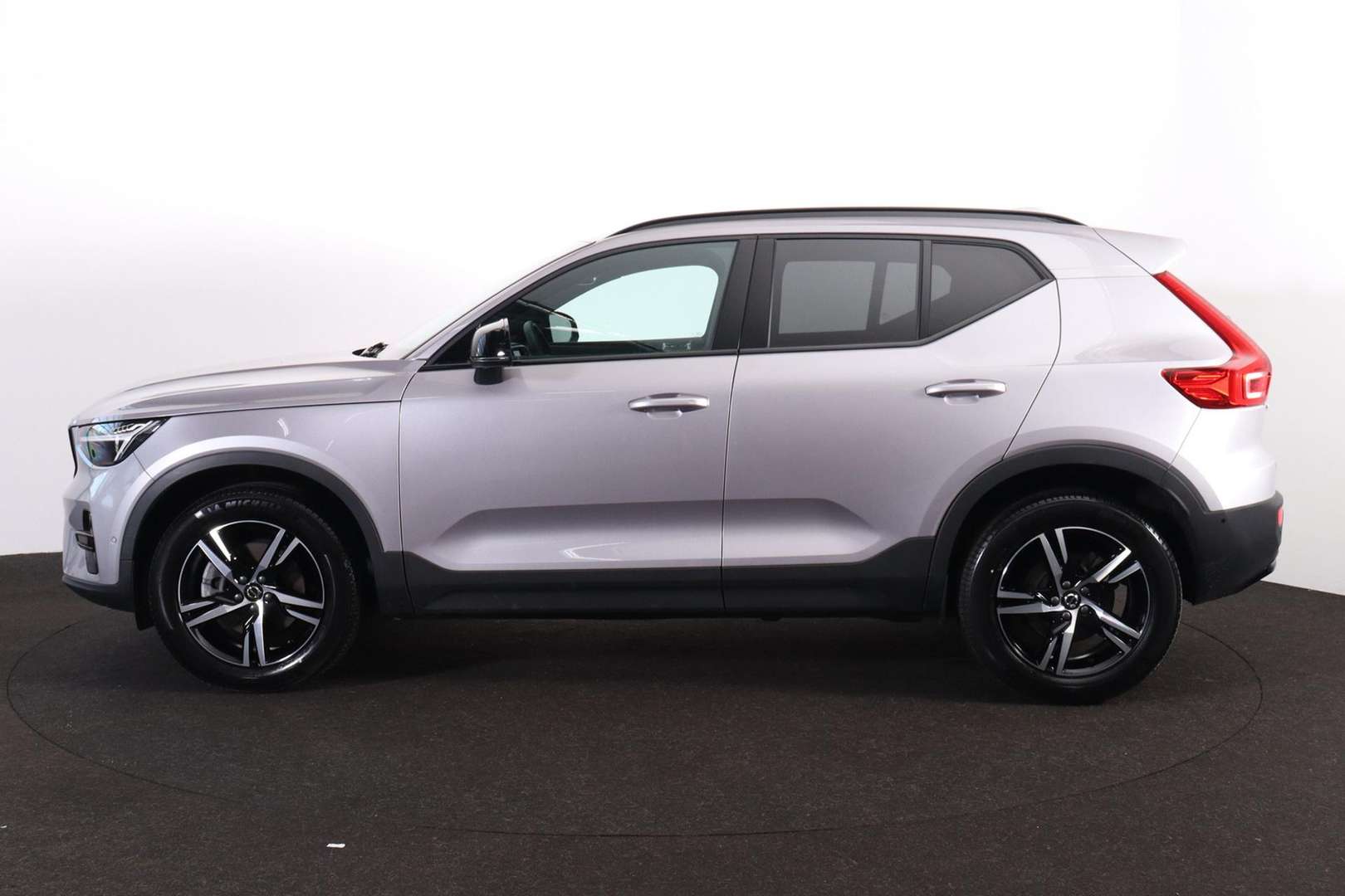 Volvo XC40 B3 Plus - 2025 - Joinsteer - #2