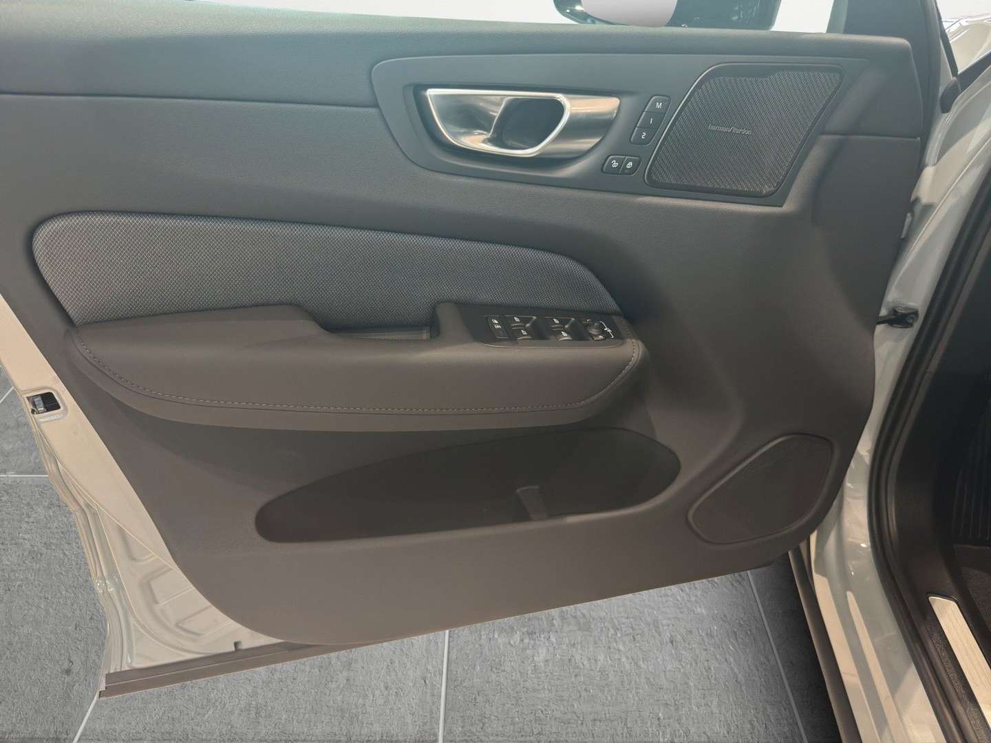 Volvo XC60 T8 Recharge Ultimate - 2025 - Joinsteer - #5
