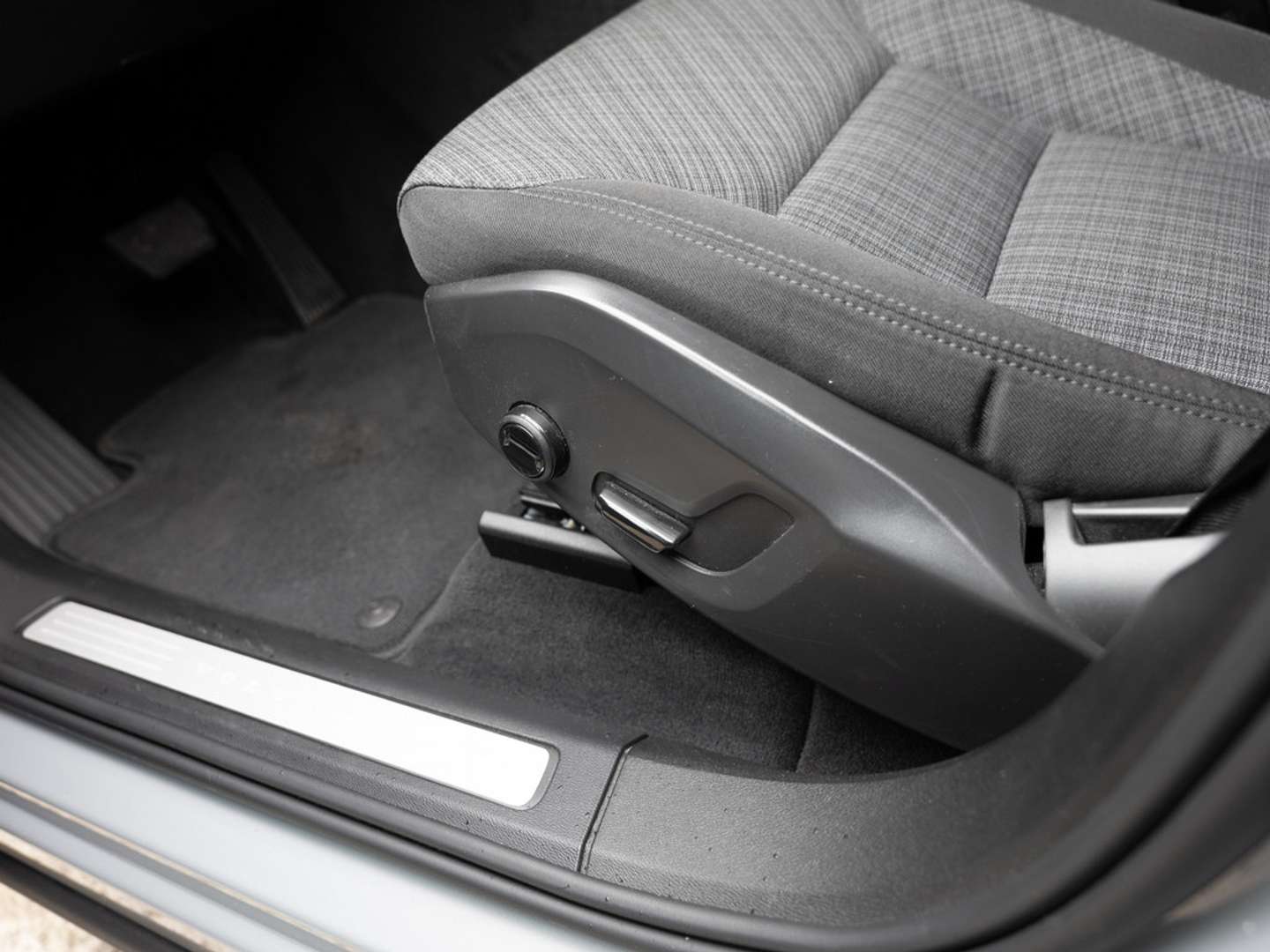 Volvo XC60 B4 Core - 2023 - Joinsteer - #31