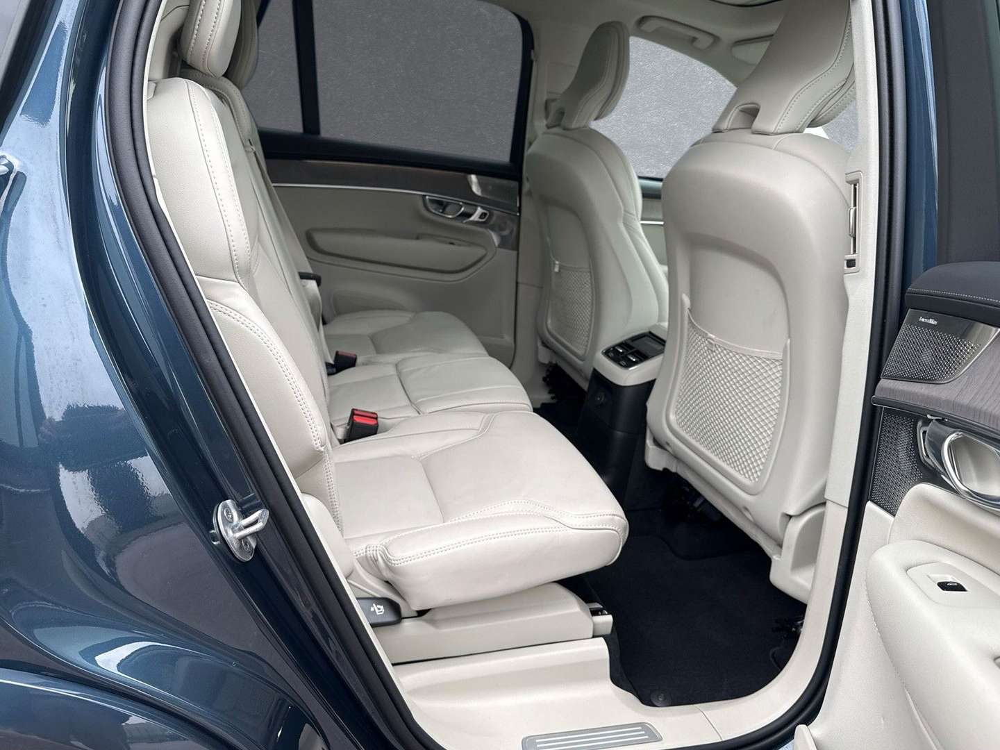 Volvo XC90 T8 Plus - 2025 - Joinsteer - #4