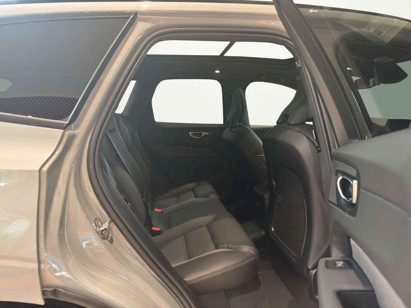 Volvo XC60 T8 Recharge Ultimate - 2025 - Joinsteer - #9