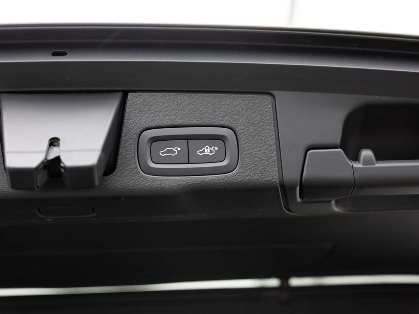 Volvo XC60 B4 Core - 2023 - Joinsteer - #36