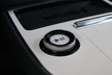 Volvo EX90 Twin Motor — photo 43