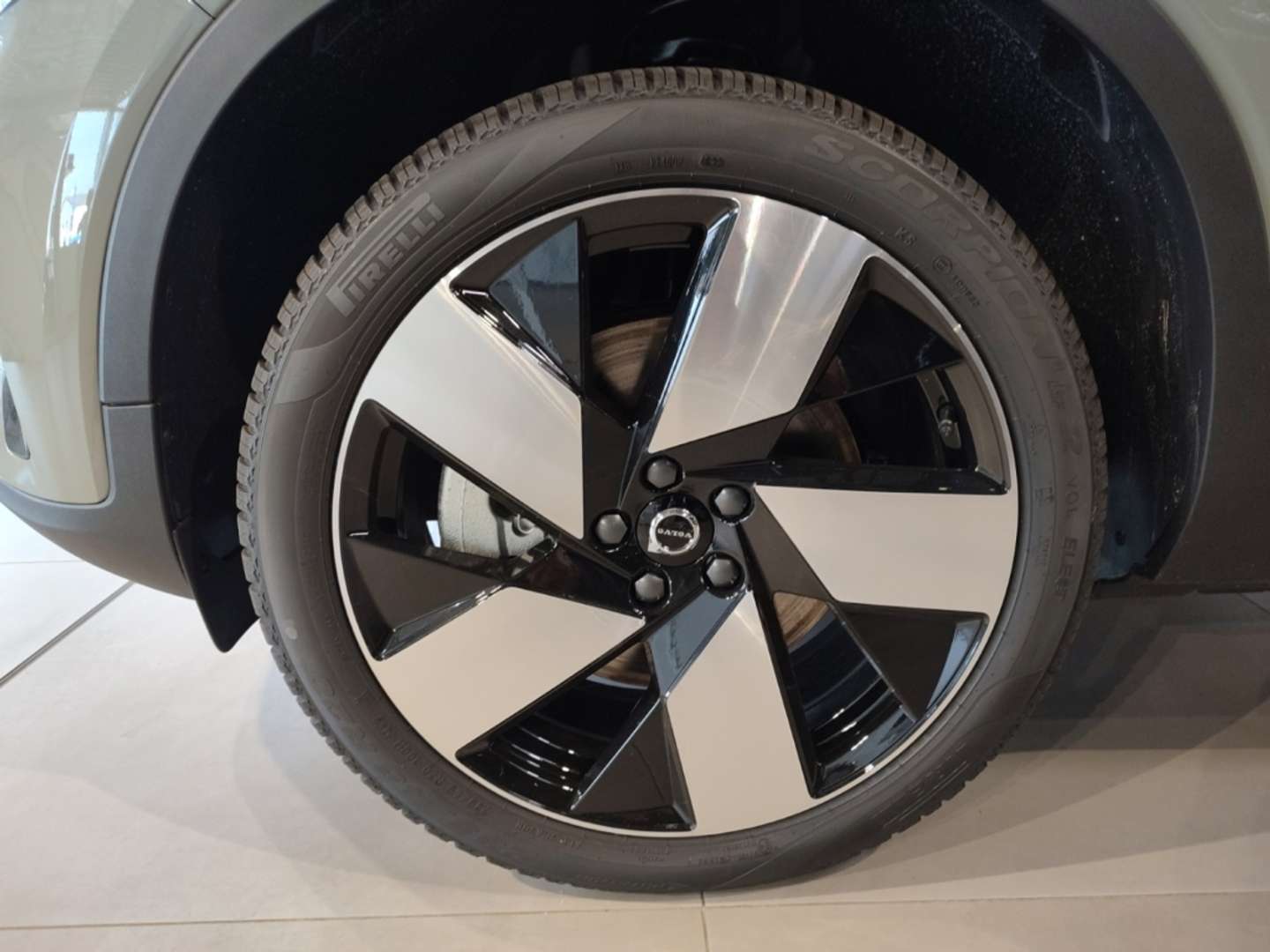 Volvo XC40 Recharge Plus - 2025 - Joinsteer - #4