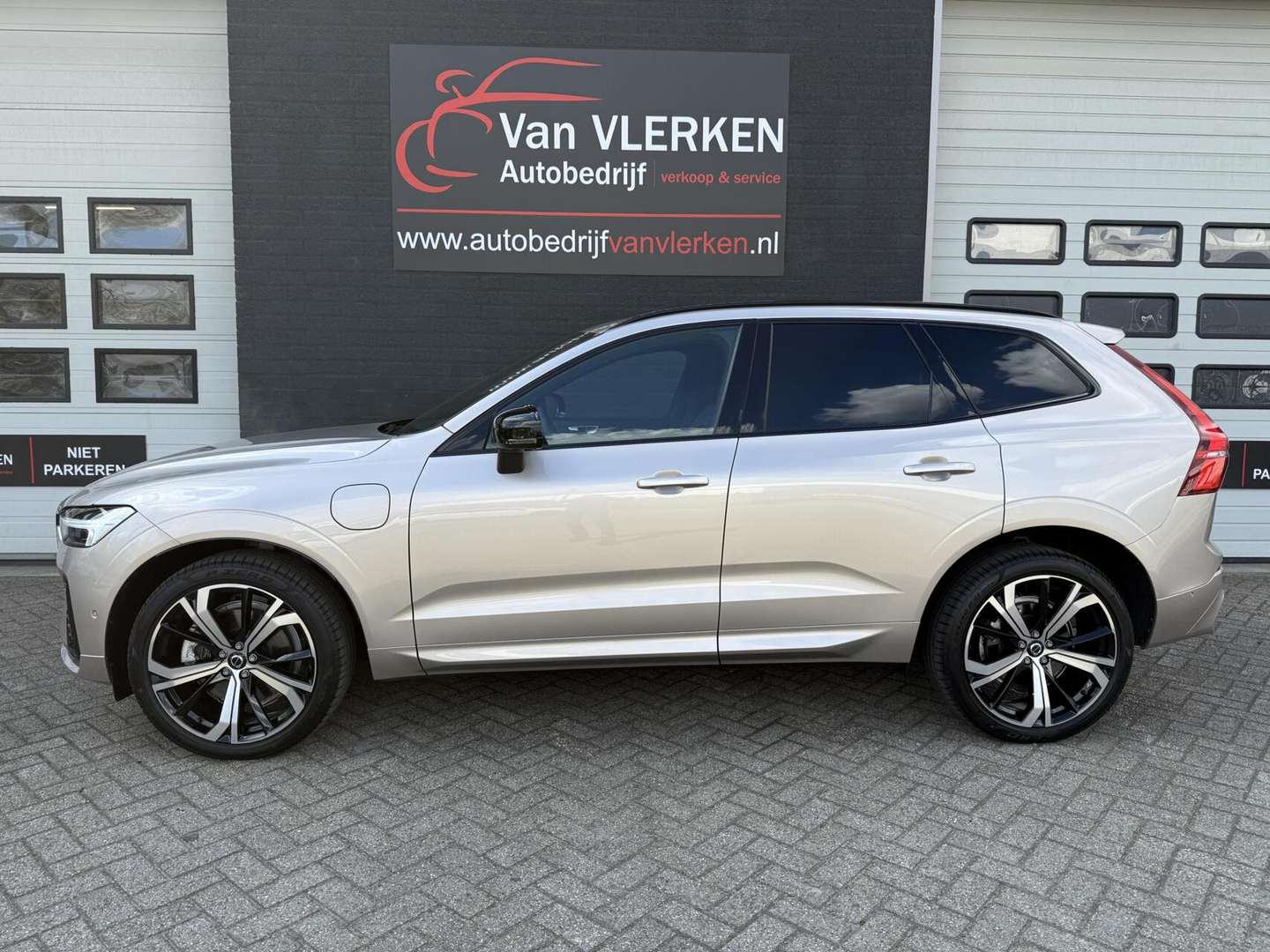 Volvo XC60 T8 Recharge Plus - 2023 - Joinsteer - #1
