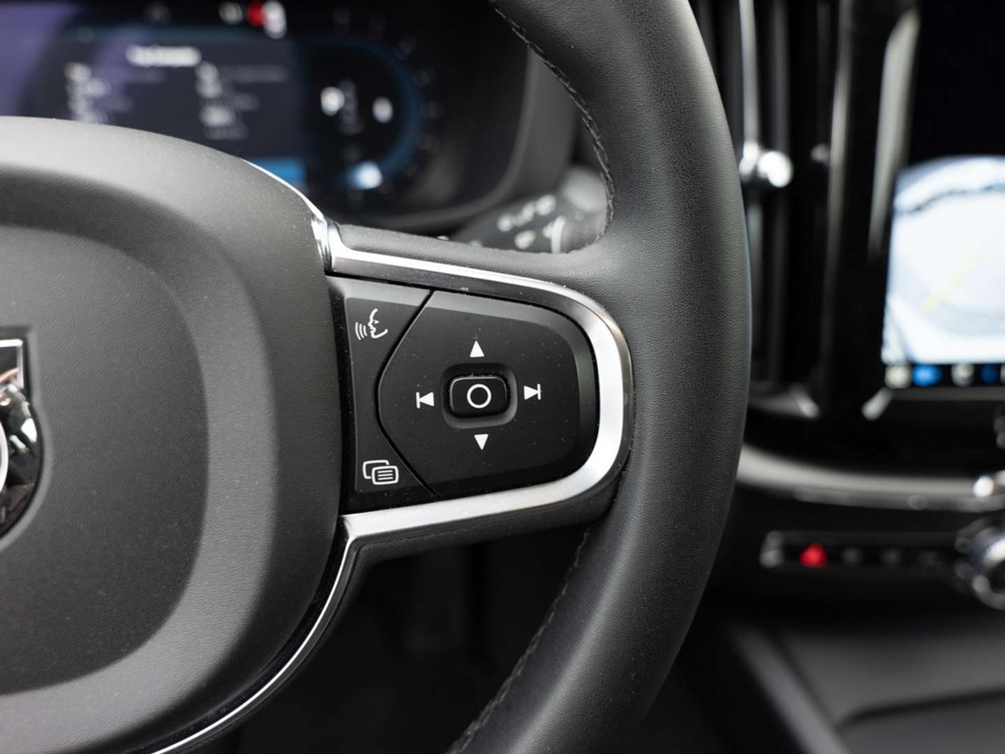 Volvo XC60 B4 Core - 2023 - Joinsteer - #44
