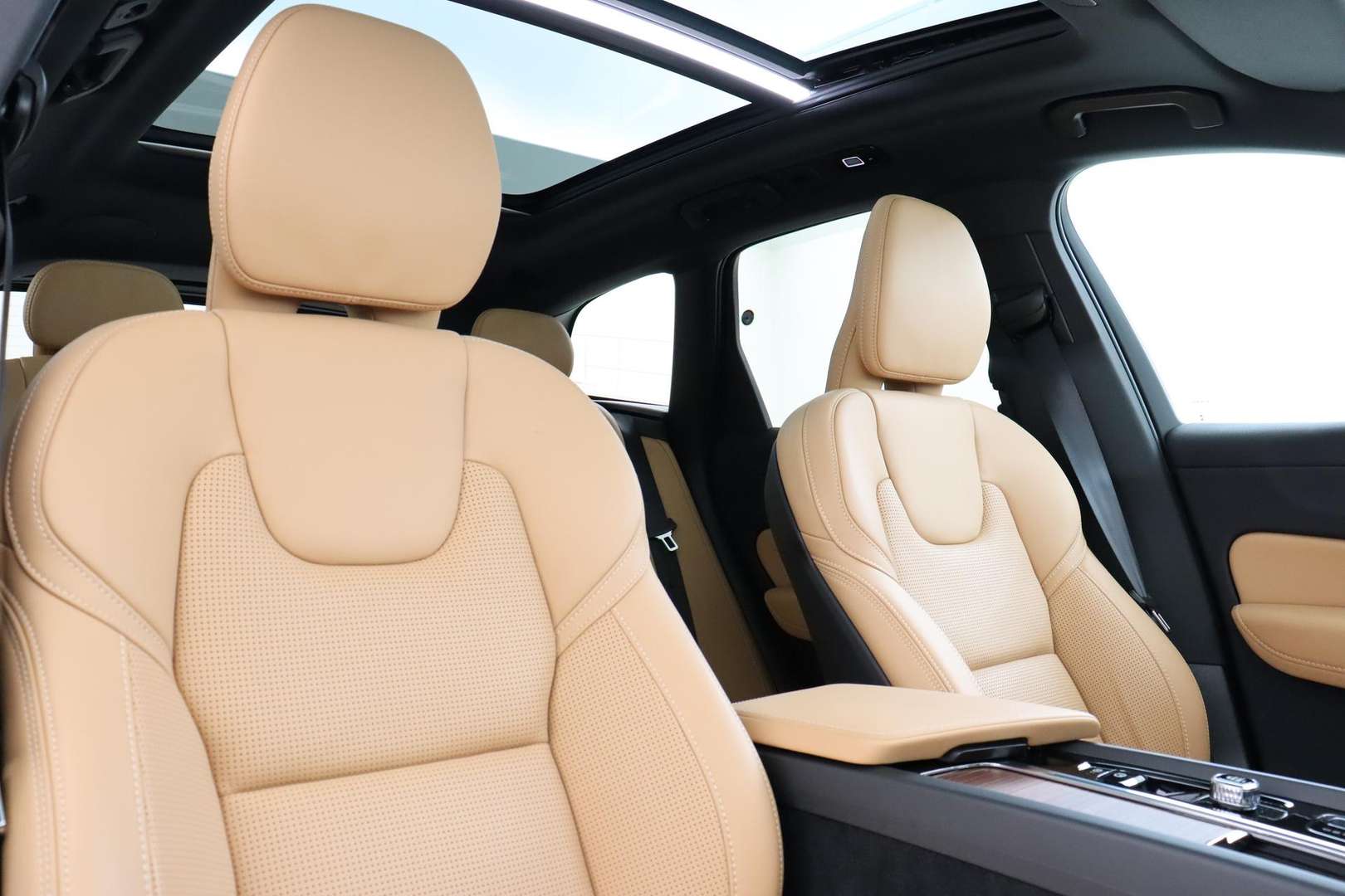 Volvo XC60 T8 Recharge Plus - 2025 - Joinsteer - #11