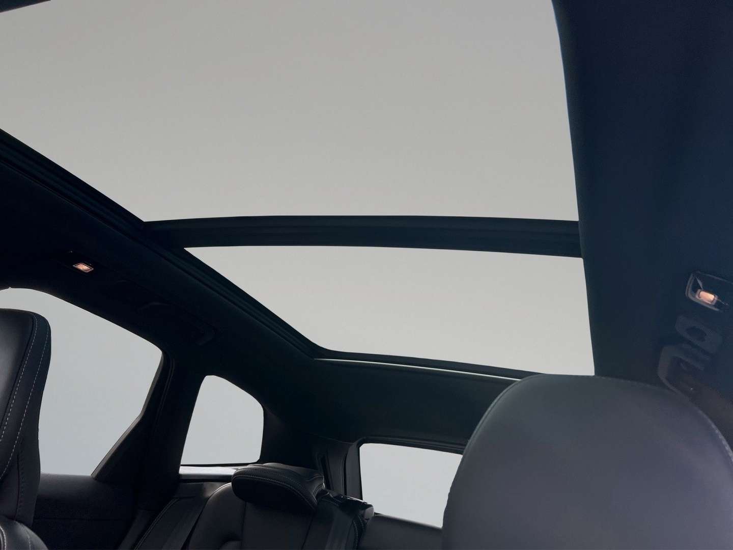 Volvo XC60 T8 Recharge Ultimate - 2025 - Joinsteer - #9