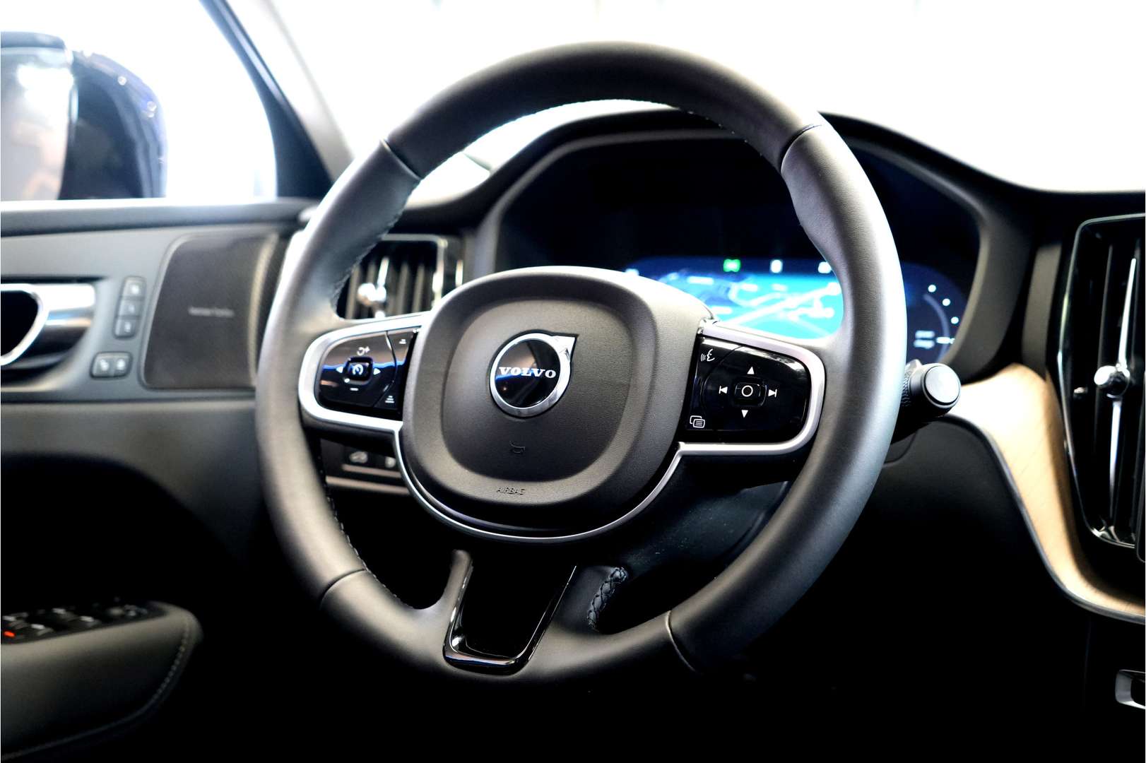 Volvo XC60 T8 Recharge Plus - 2026 - Joinsteer - #25