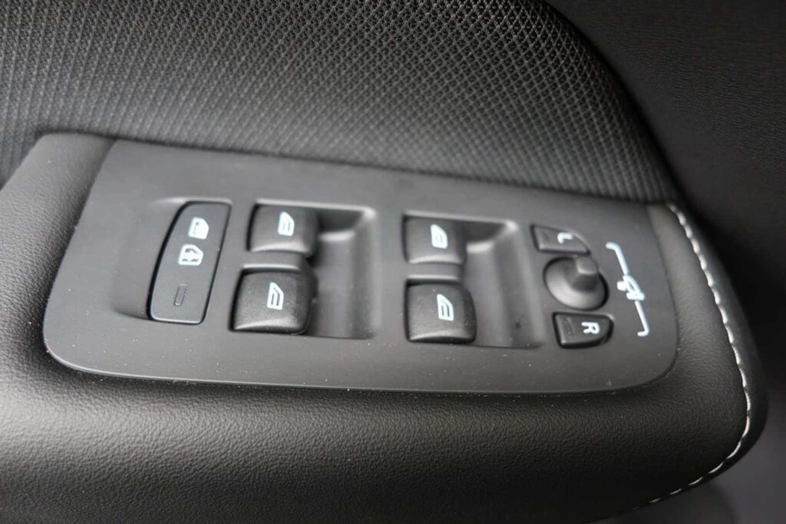 Volvo XC60 T6 Recharge - 2025 - Joinsteer - #26