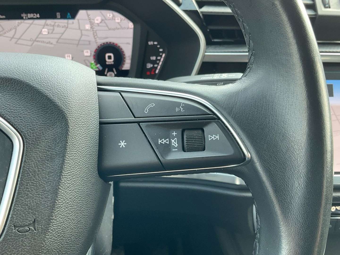 Audi Q3 S Line 40 TDI - 2023 - Joinsteer - #23