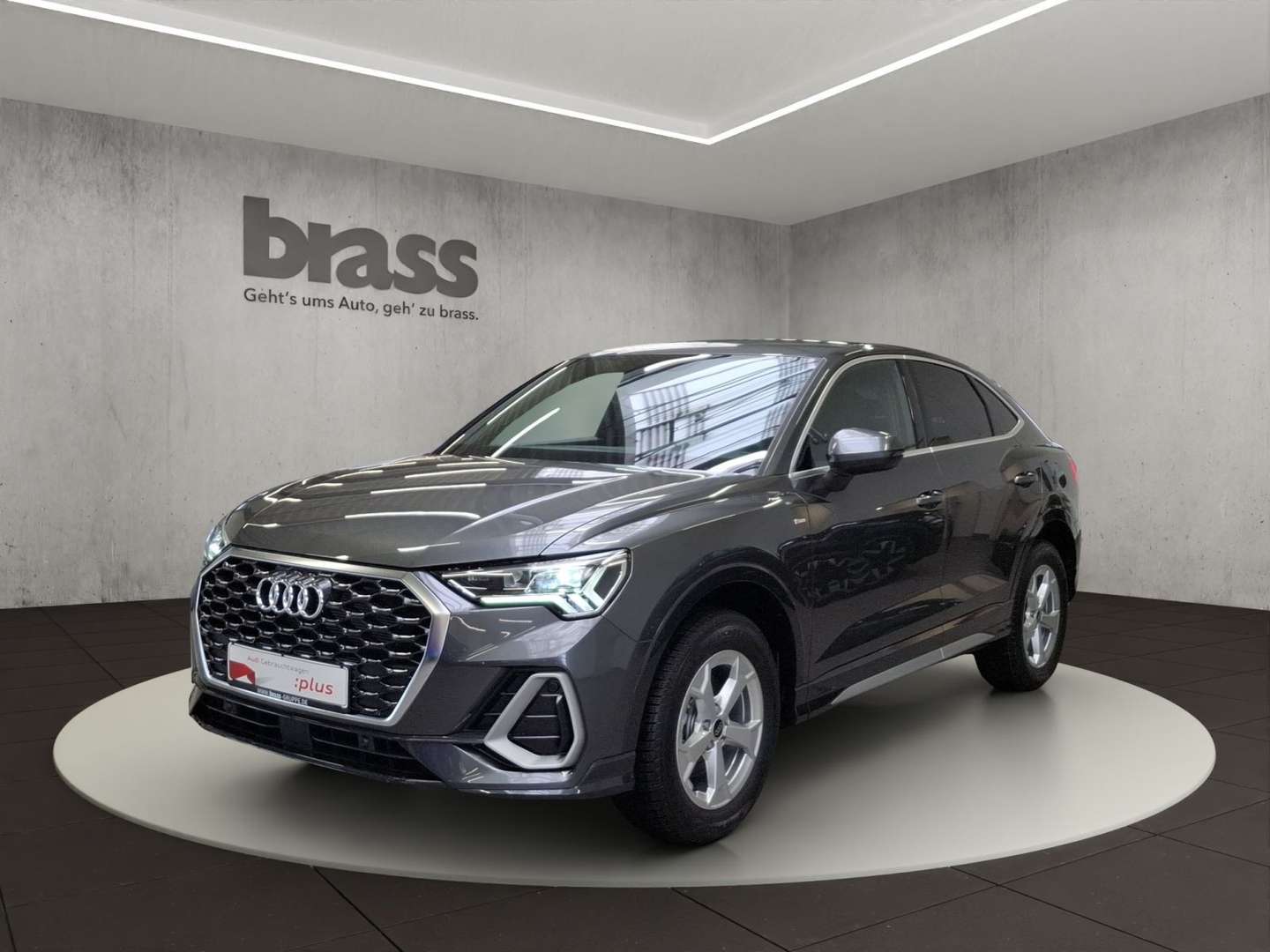 Audi Q3 S Line 35 TFSI - 2025 - Joinsteer - #1