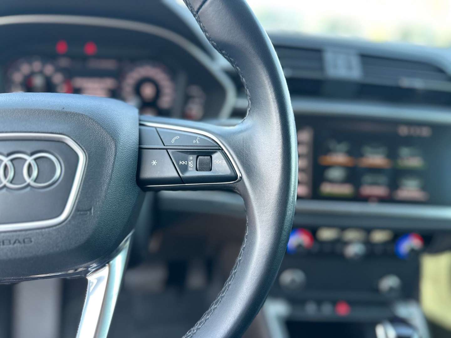 Audi Q3 S Line 35 TFSI - 2022 - Joinsteer - #21