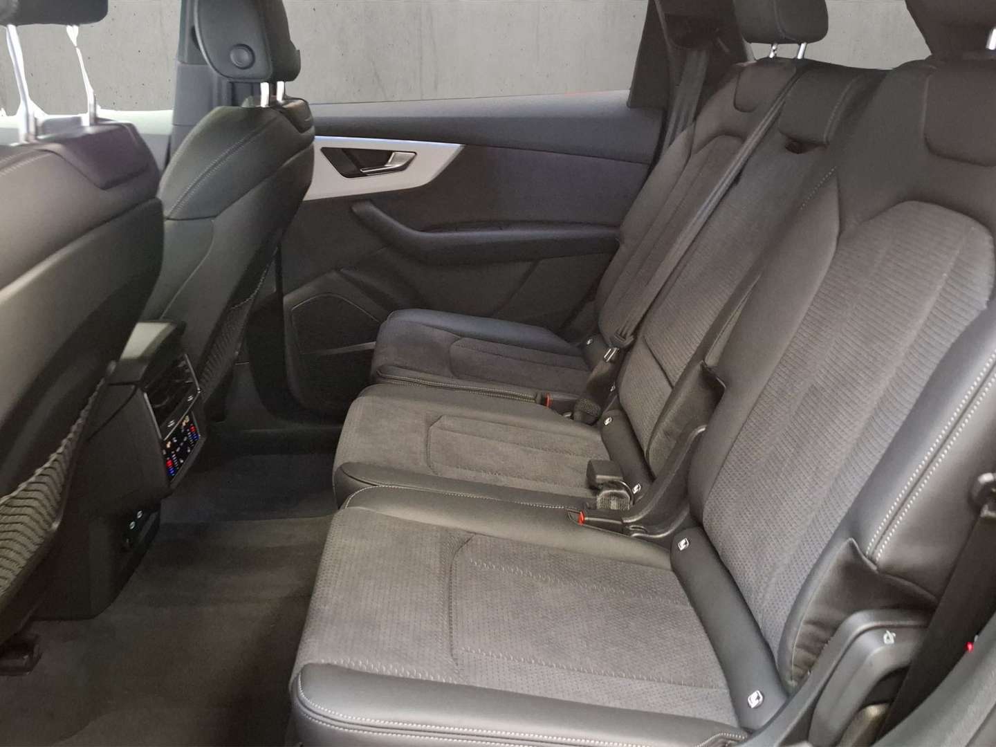 Audi Q7 S Line TDI - 2025 - Joinsteer - #14