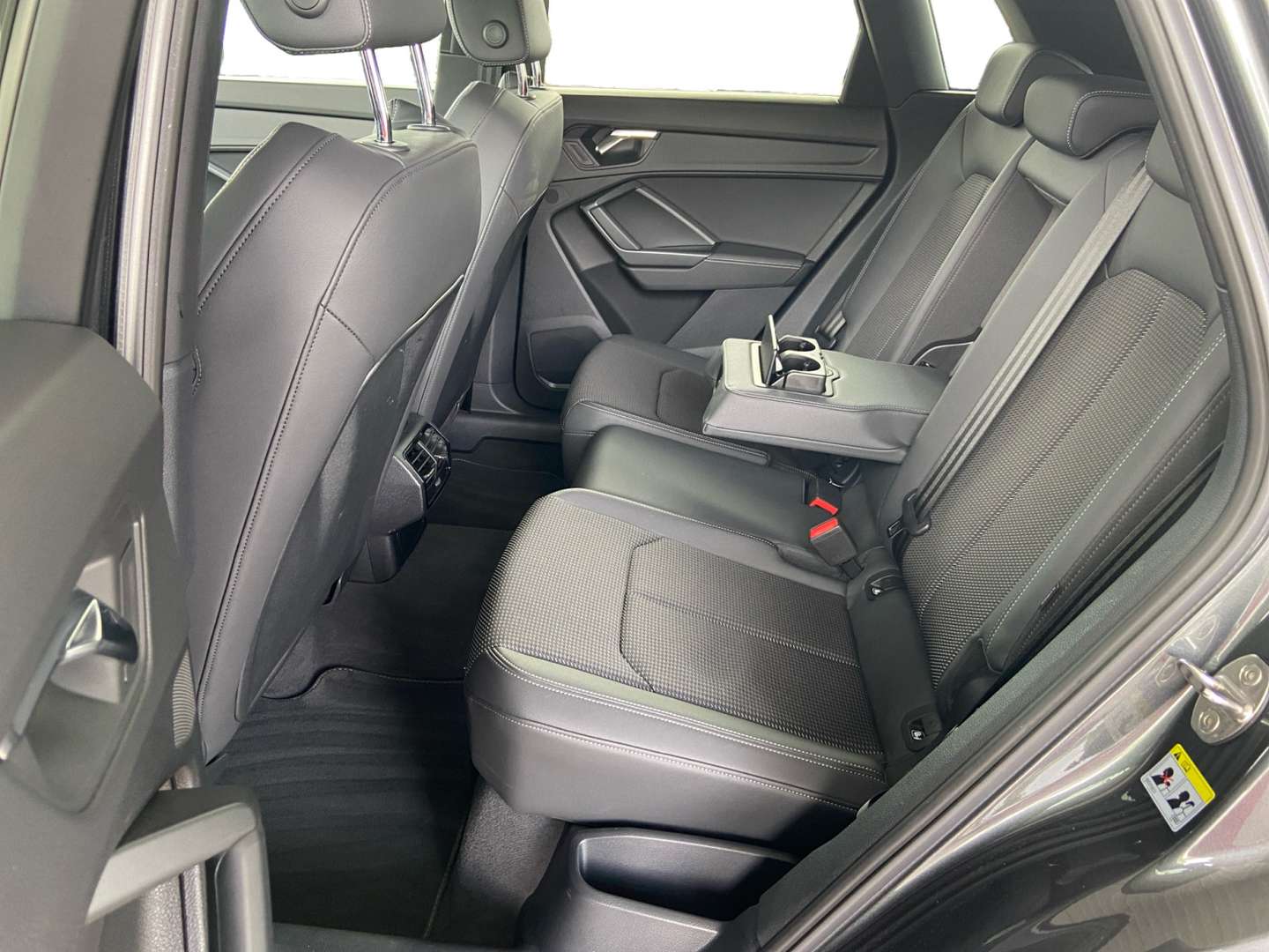 Audi Q3 S Line 35 TDI - 2023 - Joinsteer - #8