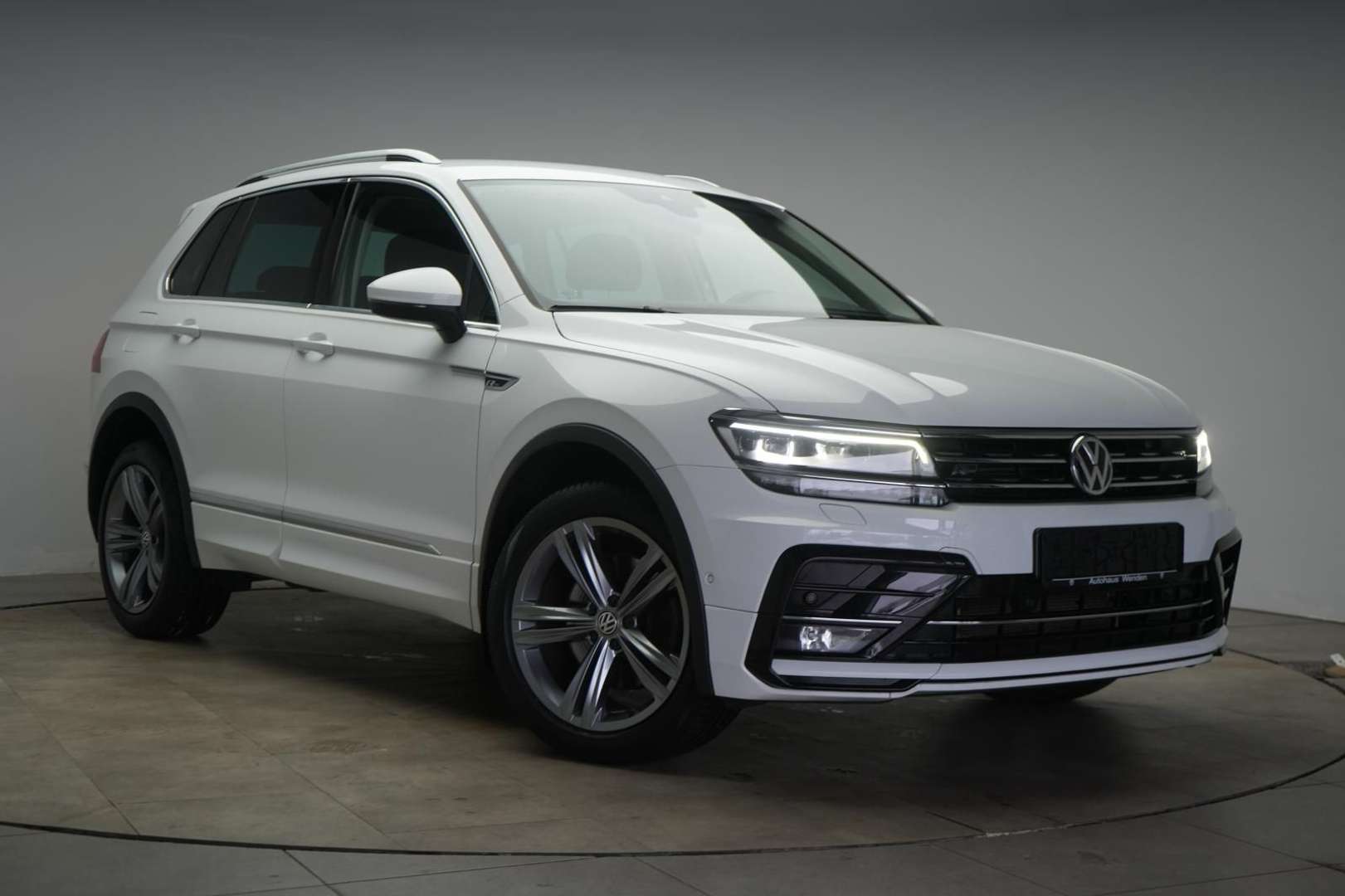 Volkswagen TIGUAN 4Motion R-Line - 2019 - Joinsteer - #1