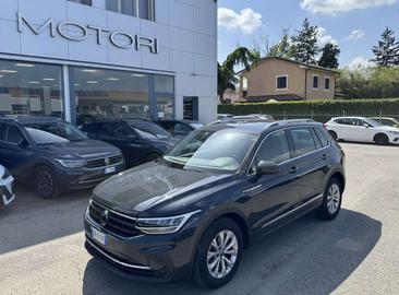 Volkswagen TIGUAN TSI Life — photo 3
