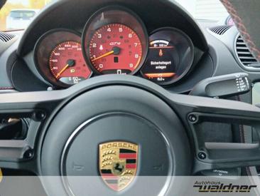 Porsche 718 Cayman GT4 — photo 15