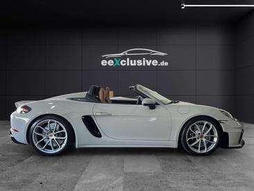Porsche 718 Spyder — photo 19