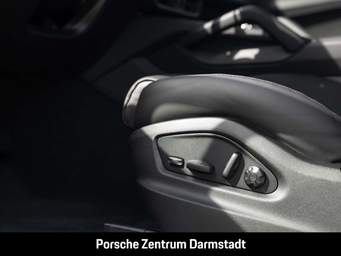 Porsche Cayenne III E-Hybrid Black Edition - 2026 - Joinsteer - #20