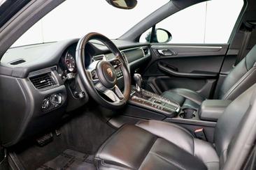 Porsche Macan 2.0 — photo 11