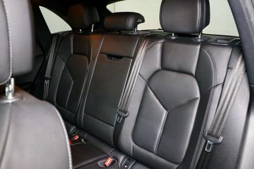 Porsche Macan 2.0 — photo 13