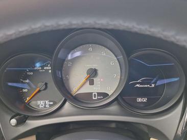 Porsche Macan S — photo 10