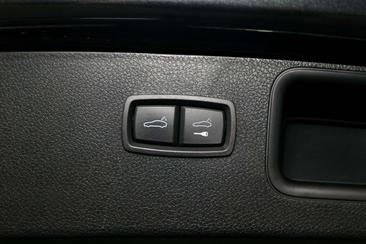 Porsche Macan 2.0 — photo 23