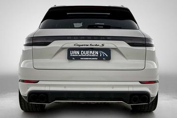 Porsche Cayenne III Turbo S E-Hybrid — photo 2