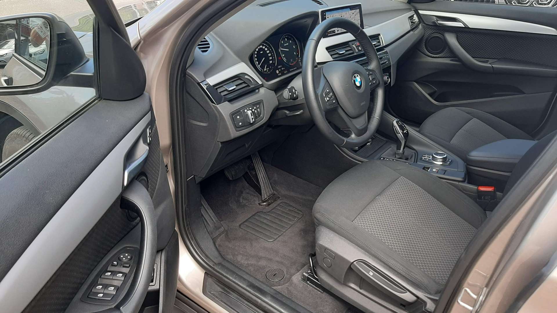 BMW X1 18d XDrive Advantage - 2021 - Joinsteer - #7