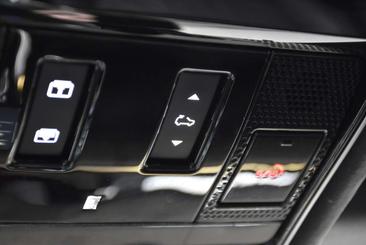 Land Rover Range Rover Sport Autobiography P510e — photo 40